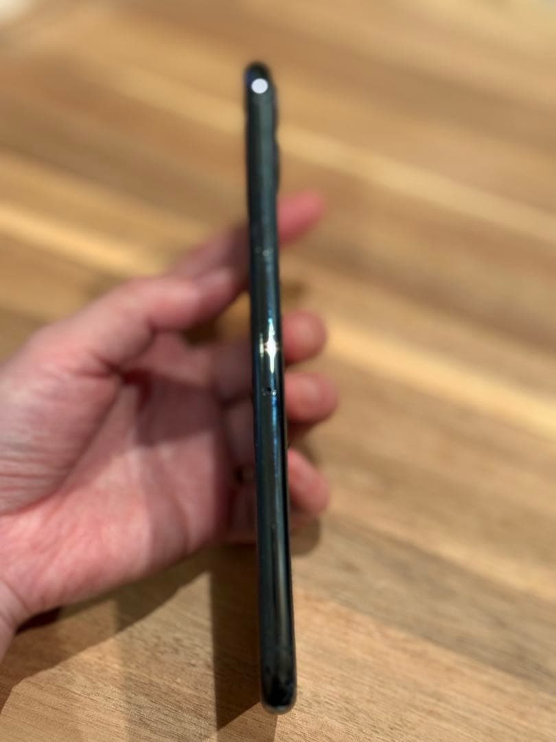 【美品】iPhone 11ProMaxミッドナイトグリーン本体256GB