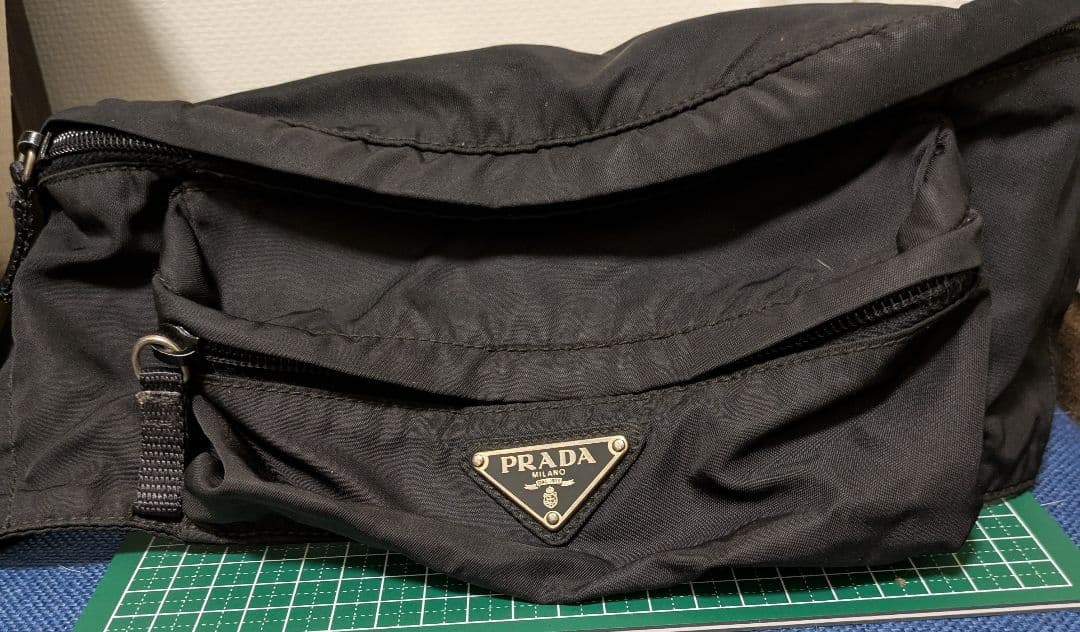 PRADA 　プラダ 　ウエストポーチ　ボディバック　ビンテージ