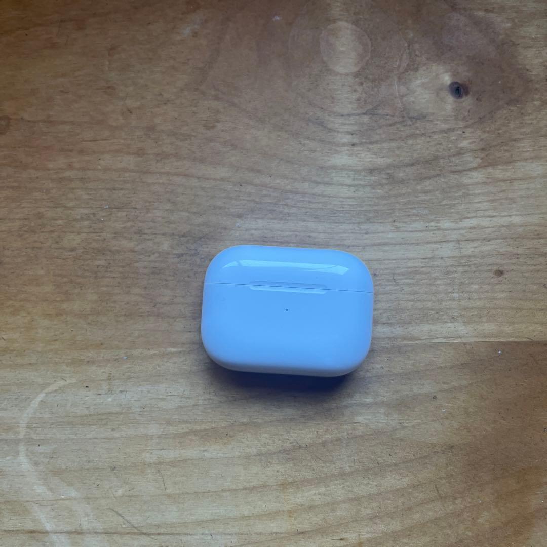 AirPods Pro 充電ケース