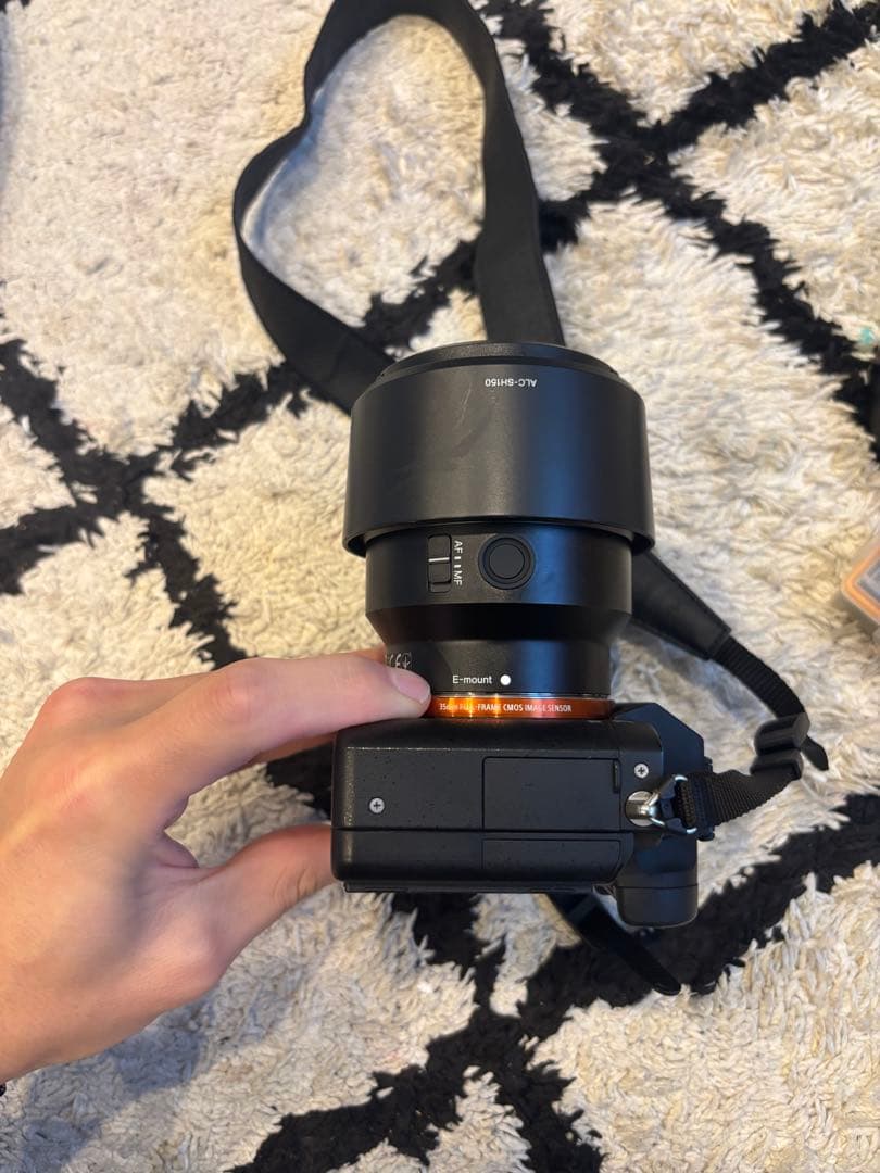 SONY α7Ⅱ FE85mmF1.8レンズ付64GBSDカード バッテリー3個