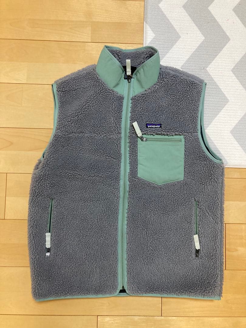 【新品】patagonia　Ms Classic Retro-X Vest L
