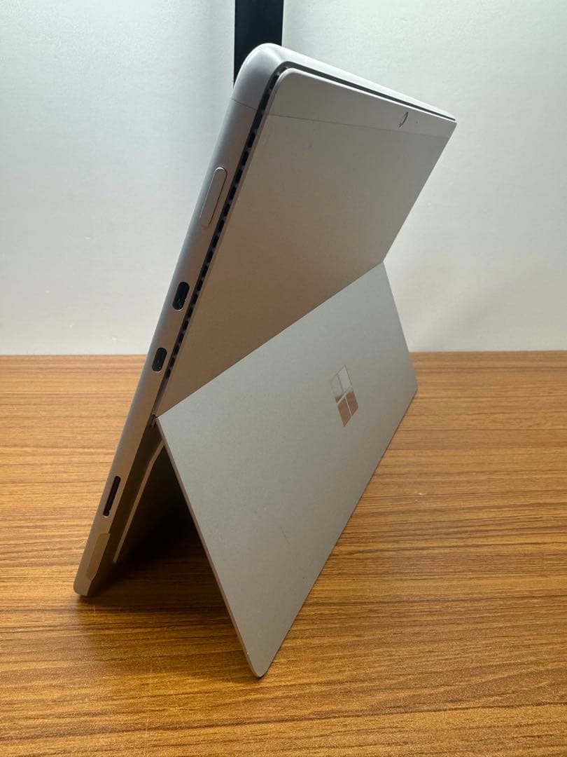 Windowsタブレット本体 Microsoft Surface Pro 8 LTE i5-1145G7