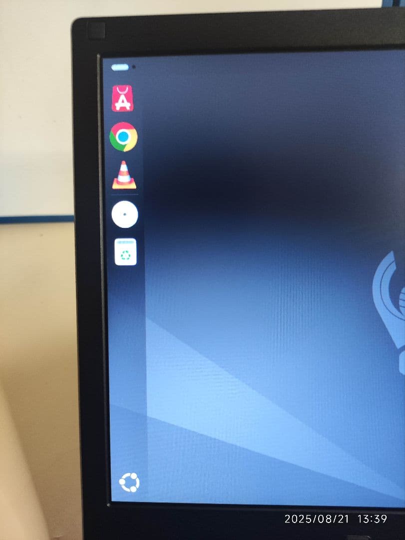 Ubuntu24.04 LTS 富士通 LIFEBOOK アダプター付き