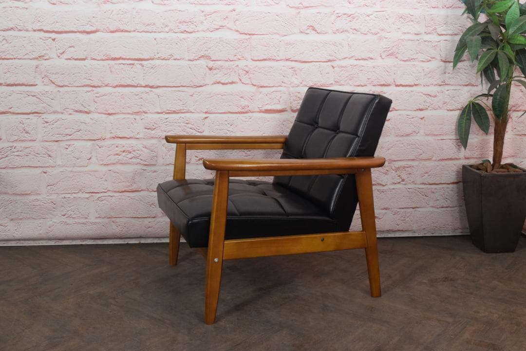 展示品　カリモク60 Kチェア スタンダードブラック　 W36170BW　14A