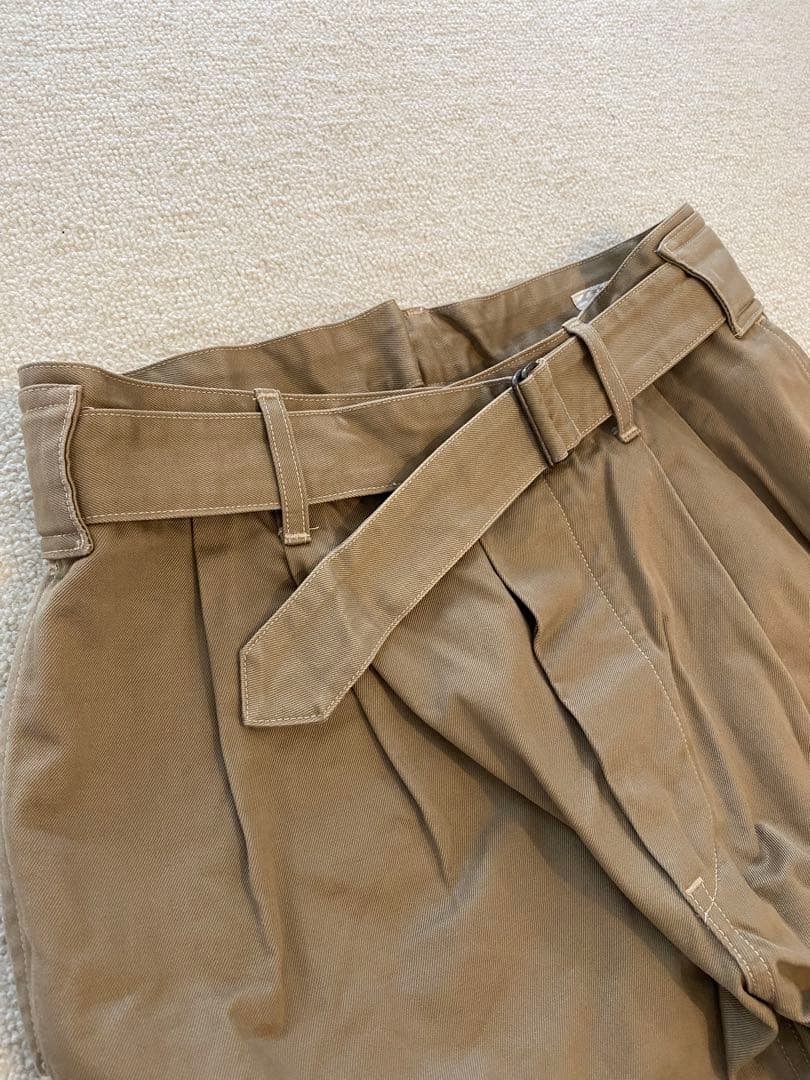 GAUDI ‼️プロフ必読‼️  comoli ベルテッドチノ　ベージュ