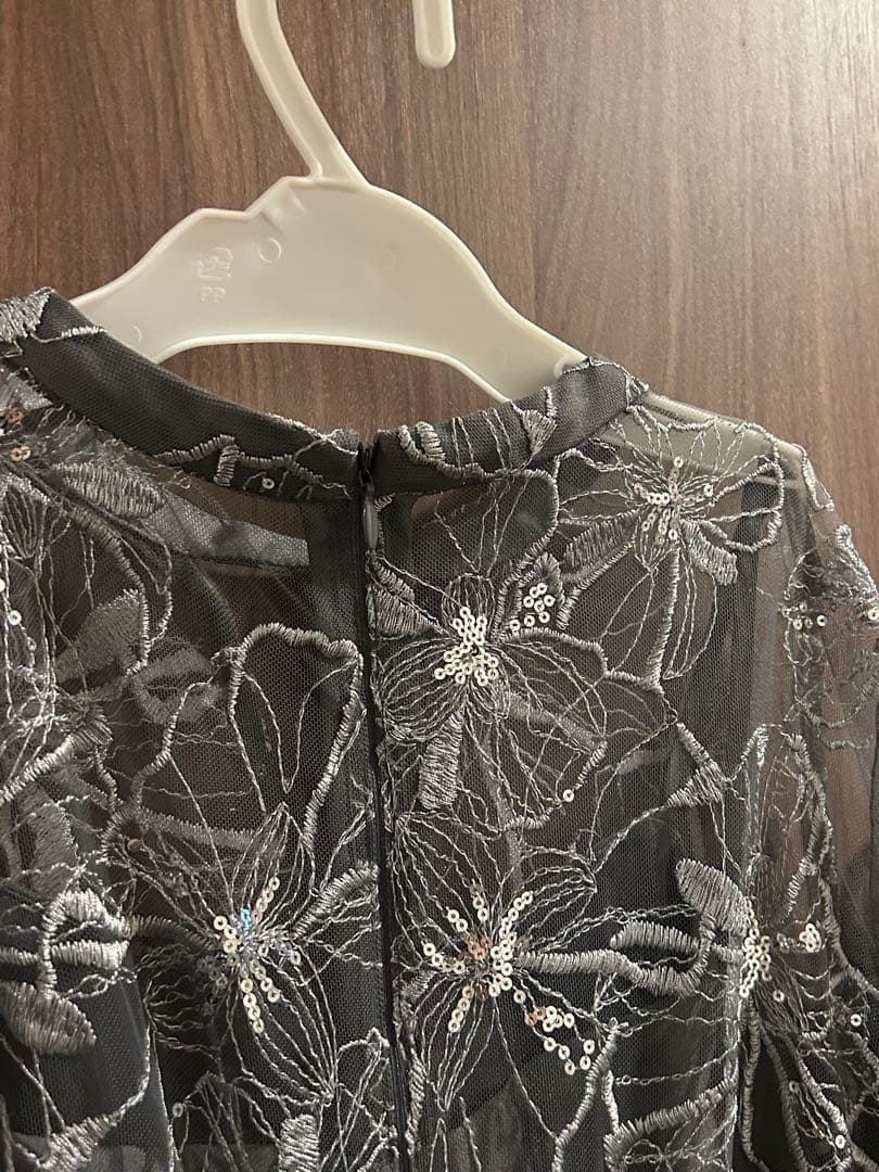 アンドレスド キーネックエンブロイダリードレス お呼ばれドレス