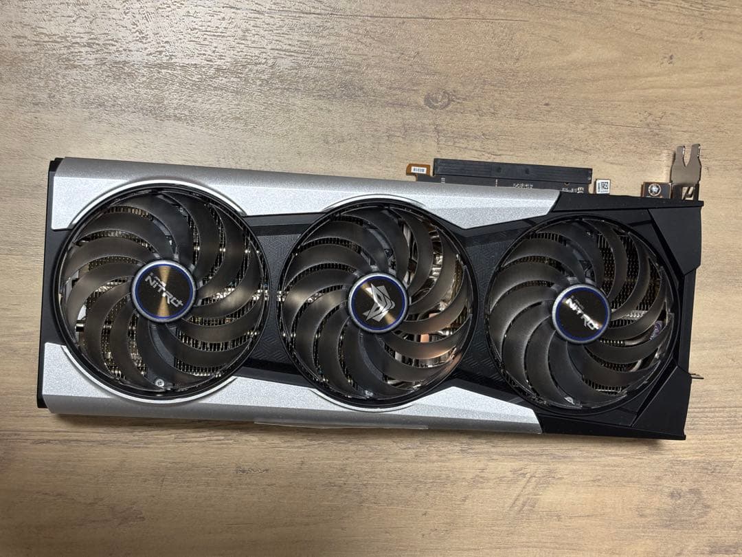 Sapphire Radeon RX 6950 XT 本体 rx6950xt