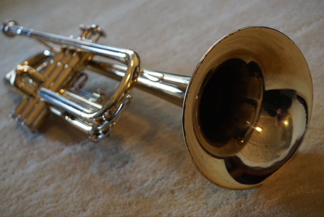 YAMAHAトランペット YTR-2320E 初心者オススメ 【メンテナンス済】