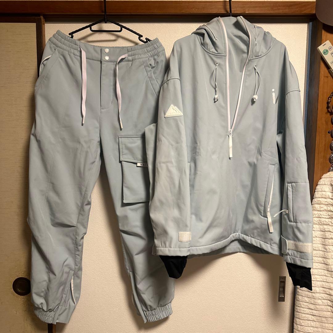 VECTOR フード付きジャケットとパンツセット