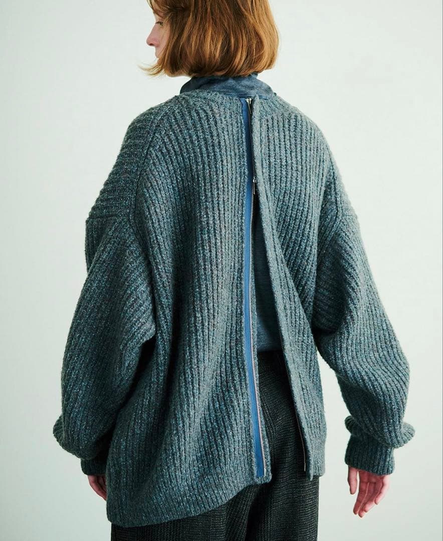 Yoke カーディガン　3G BACK ZIP RIB CREW NECK