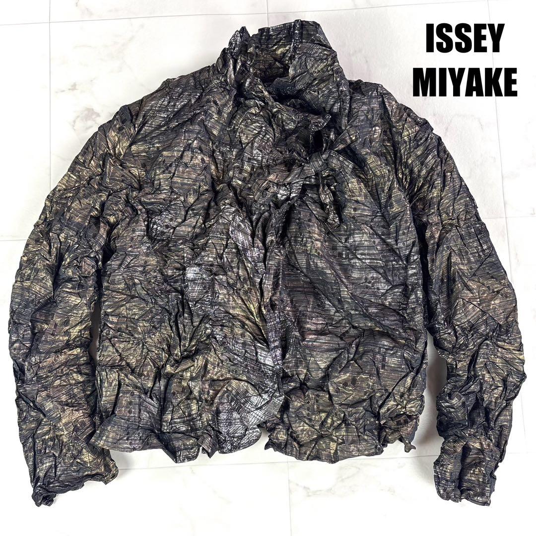 美品✨イッセイミヤケ　ISSEY MIYAKE　シワ加工　ジャケット　ゴールド