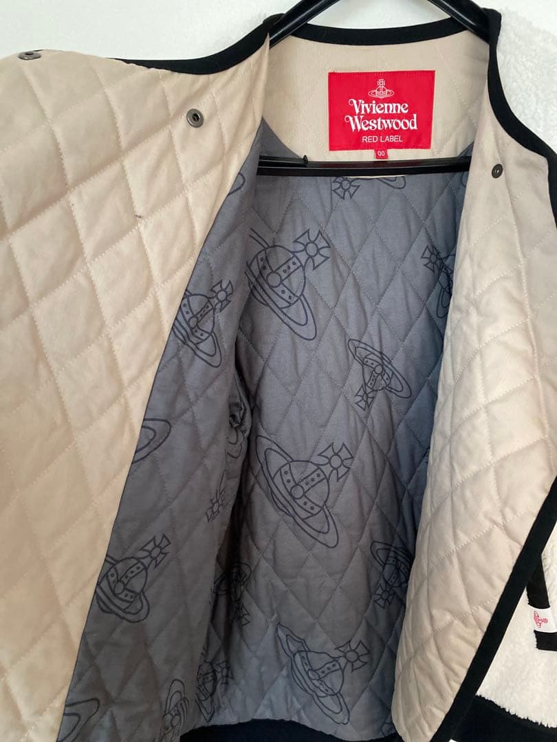 ヴィヴィアンウエストウッド　ボアブルゾン　とフーディー