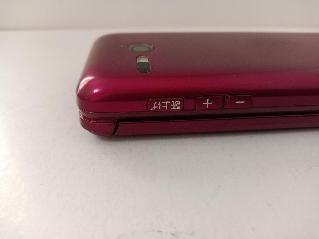 ☆ au かんたんケータイ ライト KYF43 ワインレッド