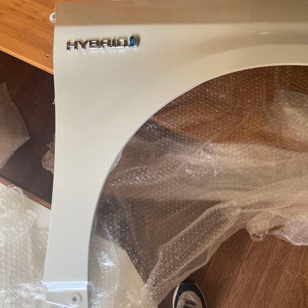 30プリウス￼右側フェンダー070