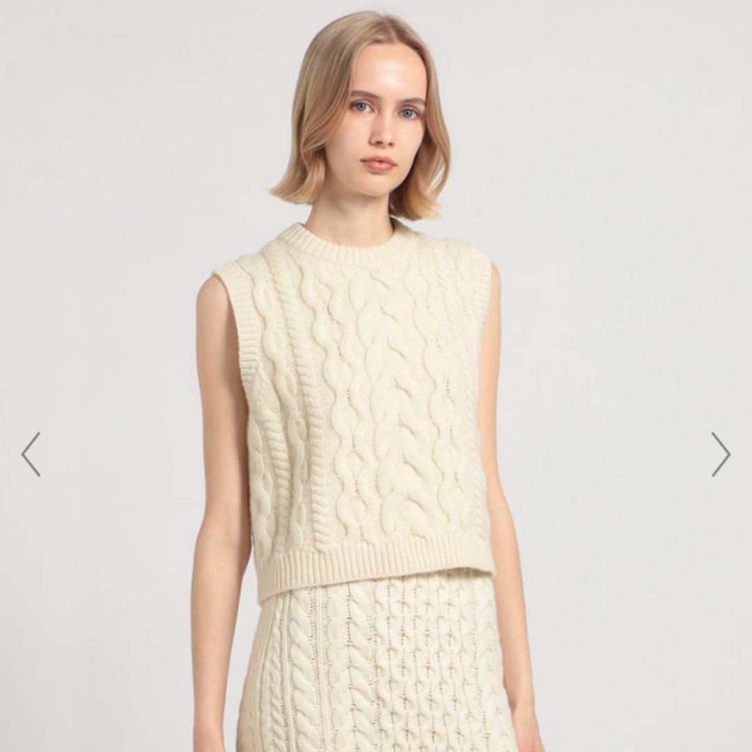 ナインチェ＊˚✧₊⁎24AW Theory ケーブルニット ノースリーブ