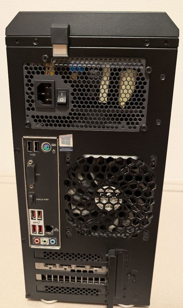 G-TuneゲーミングPC Corei7-9700 メモリ32GB