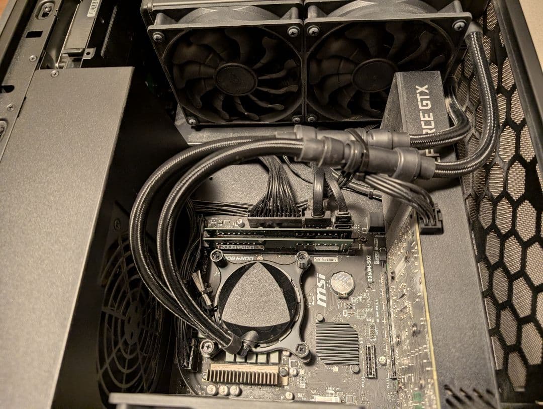 G-TuneゲーミングPC Corei7-9700 メモリ32GB