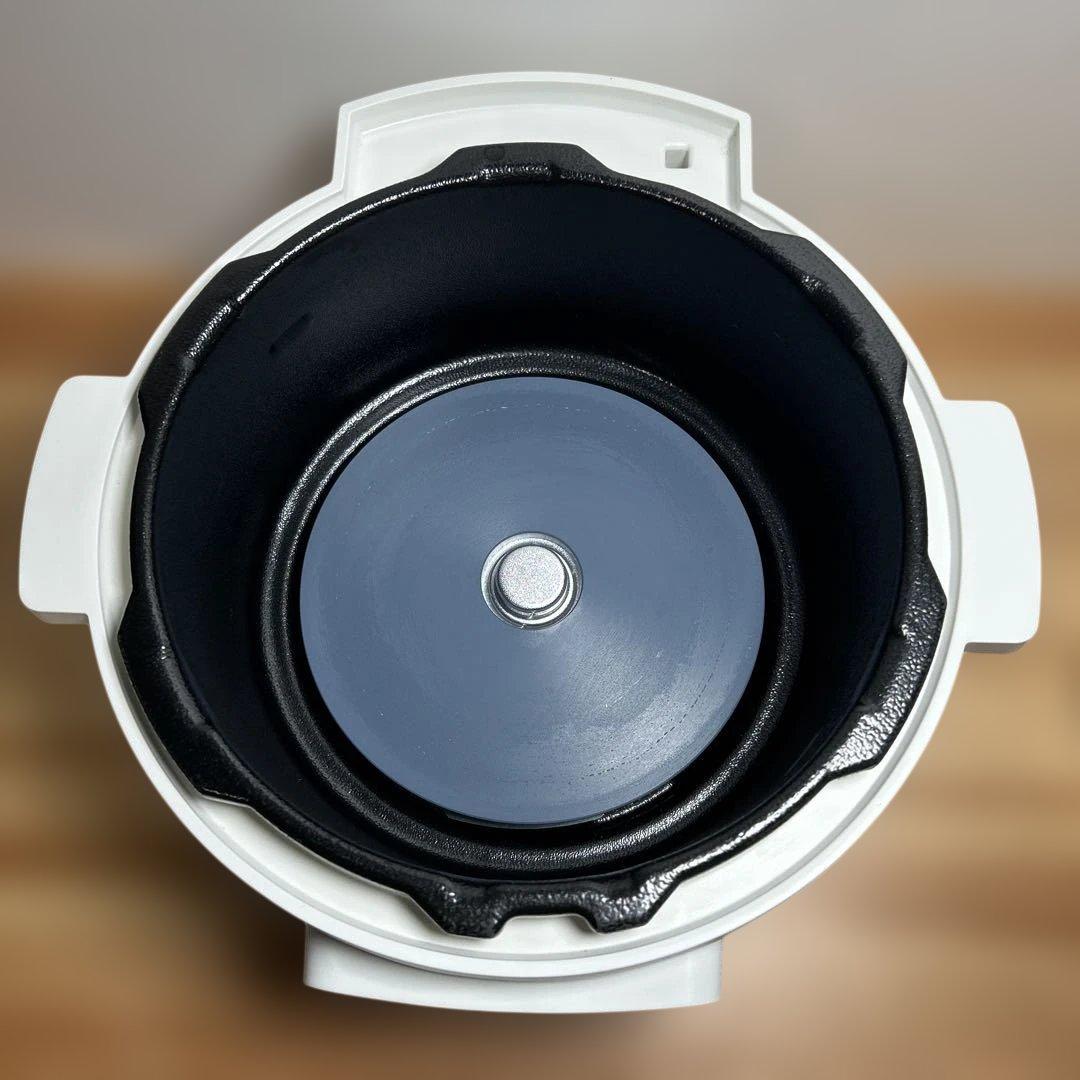 アイリスオーヤマ 電気圧力鍋「PC-MA4-W」ホワイト ★超美品‼︎ 保管品