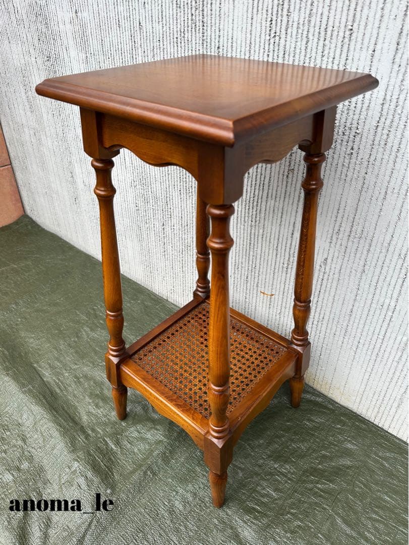 【サイドテーブル】カリモク　コロニアル　花台　飾り台　インテリア◎