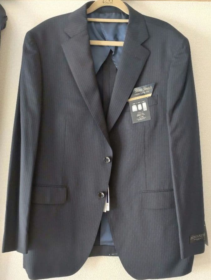 ★【未使用】ビジネススーツ 　3ピース　ストライプ　ネイビー　BB7