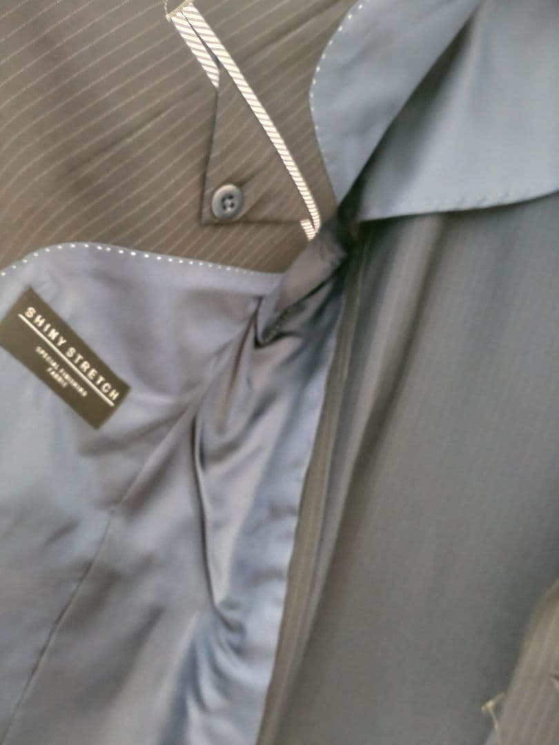 ★【未使用】ビジネススーツ 　3ピース　ストライプ　ネイビー　BB7