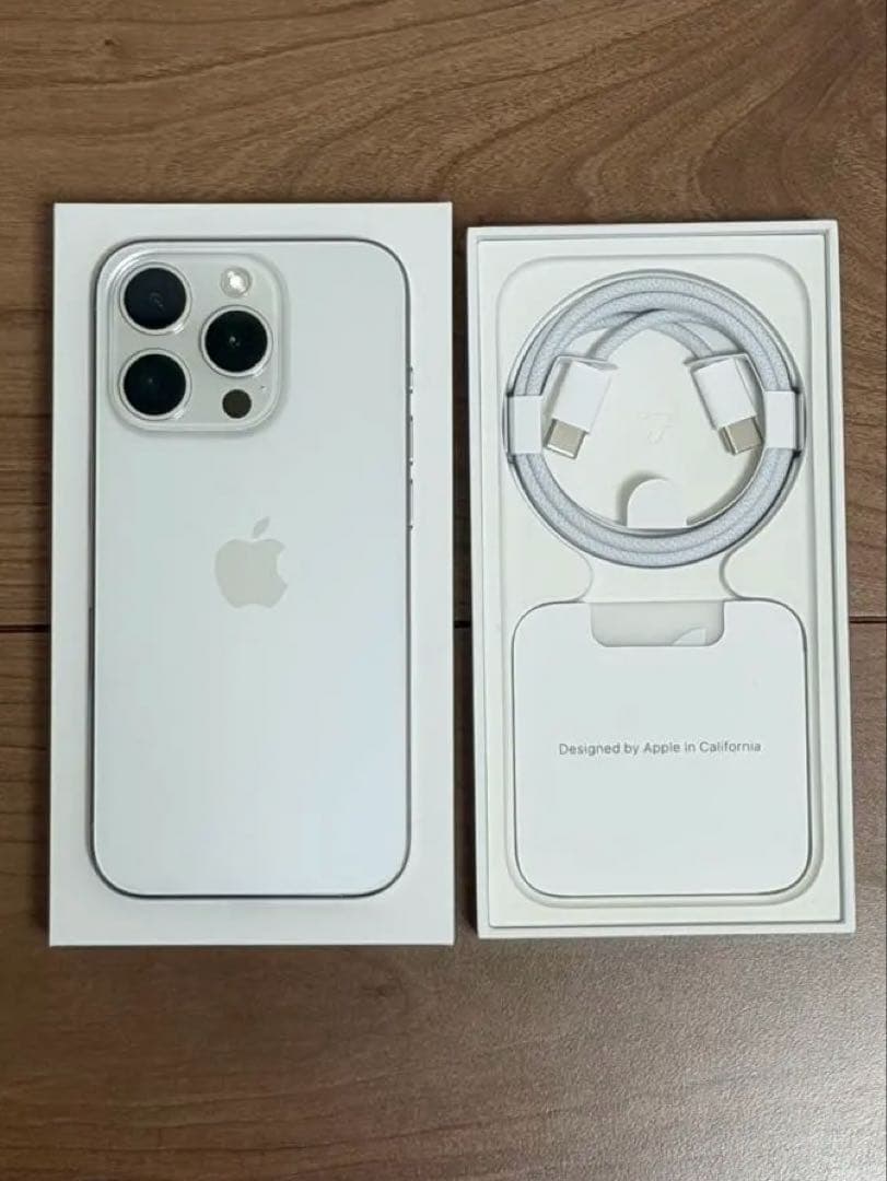 SIMフリー iPhone 15 Pro 128GB ナチュラルチタニウム