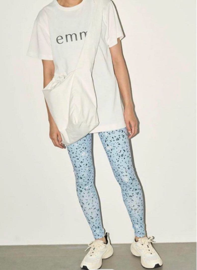 新品未開封　emmiyoga ハッピーウェルネスセット0 ライトブルー