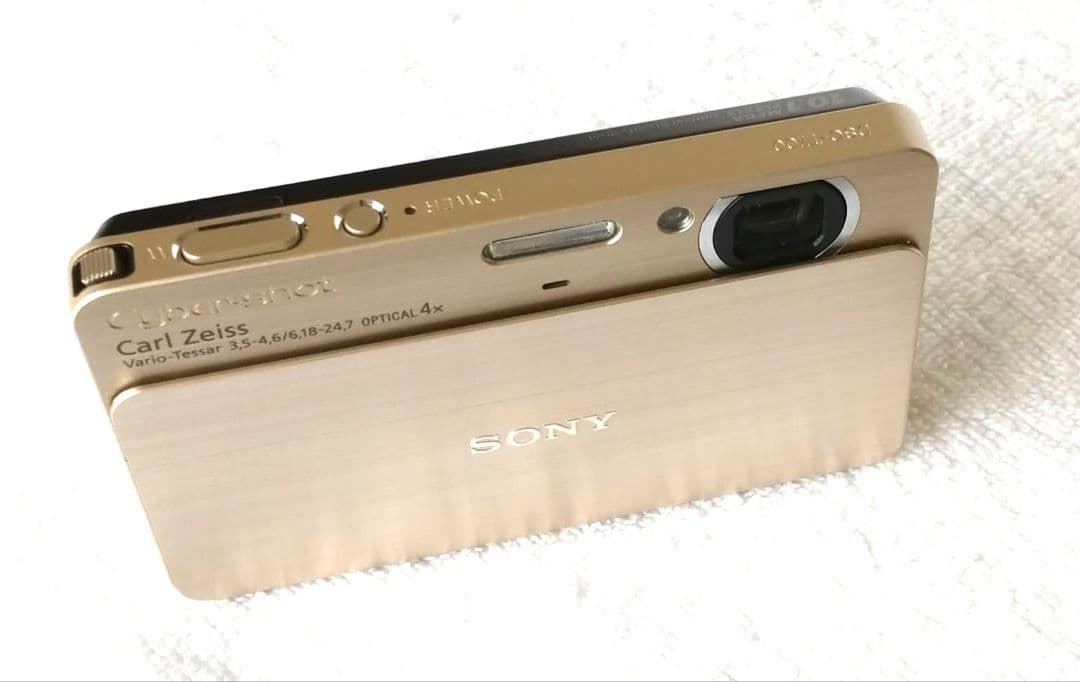 SONYのサイバーショットDSC-T700Cyber-shot　DSC-T700