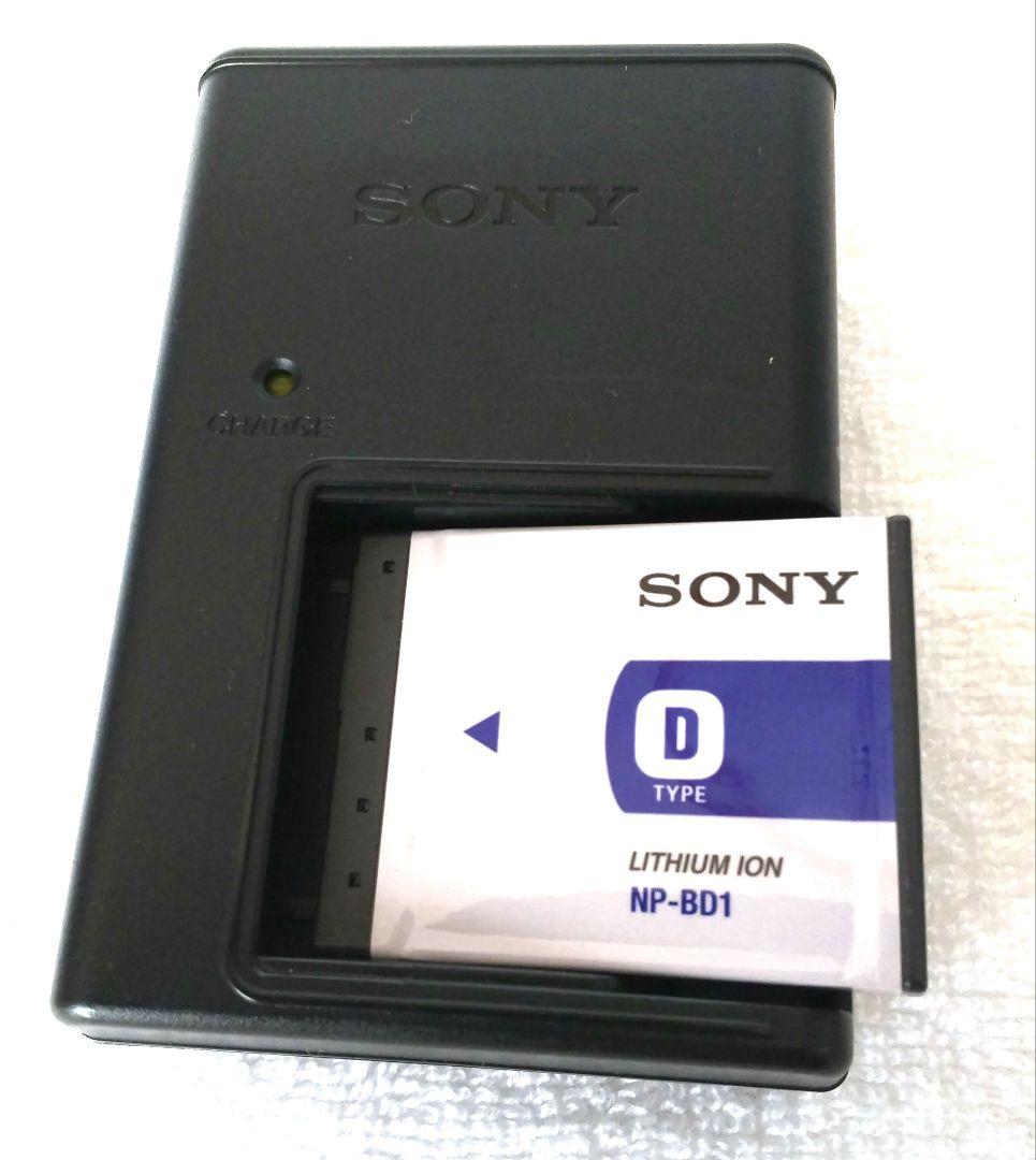 SONYのサイバーショットDSC-T700Cyber-shot　DSC-T700