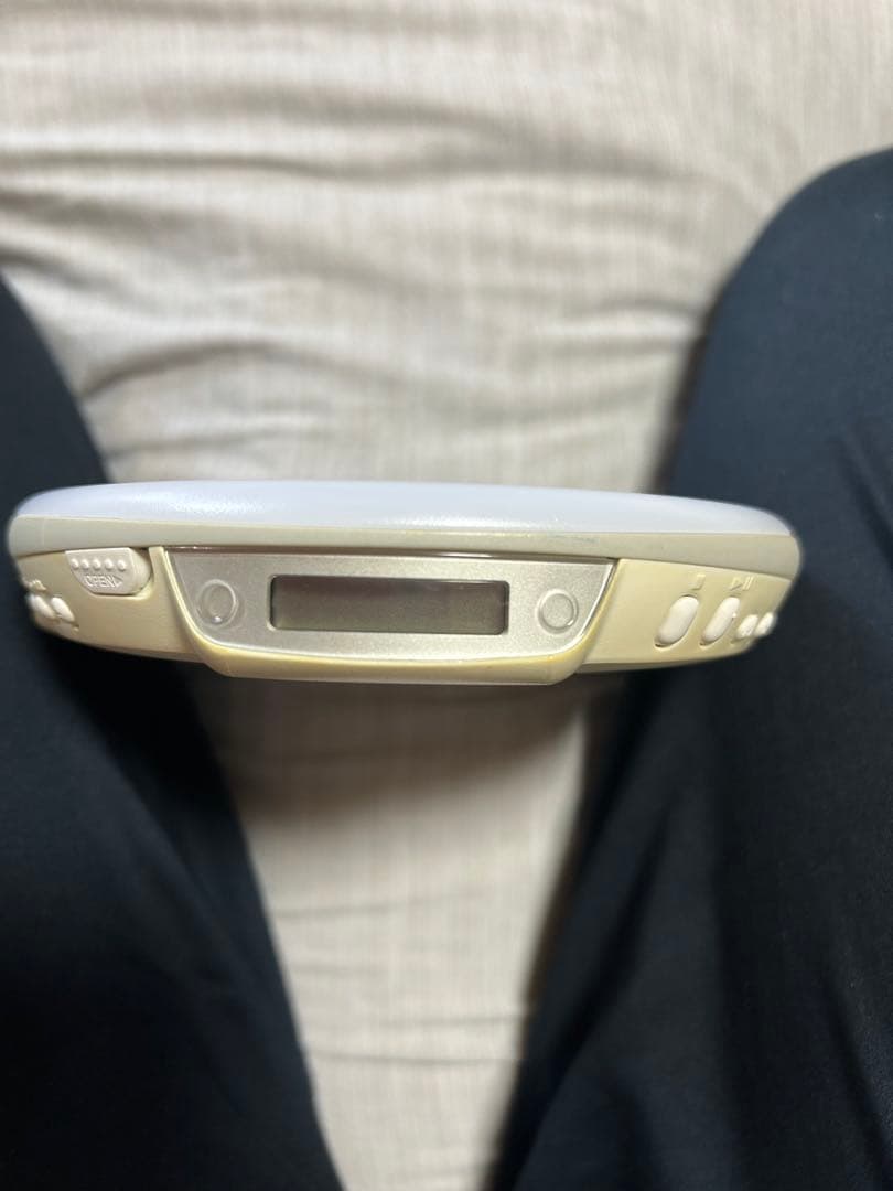 【値下げ可能】SONYソニー CD ウォークマン D-EJ002 CDプレーヤー