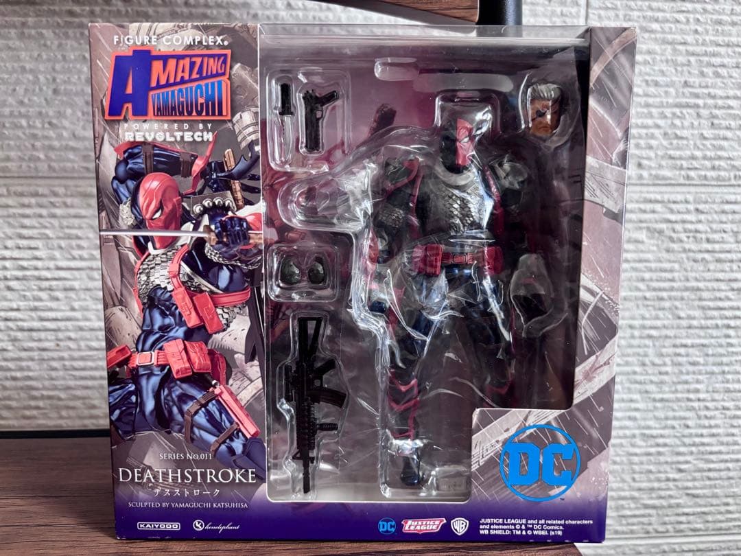 アメイジングヤマグチ デスストローク フィギュア