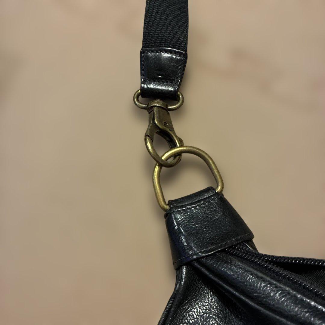 Wanny di Filippo 本革 ブラック ショルダーバッグ