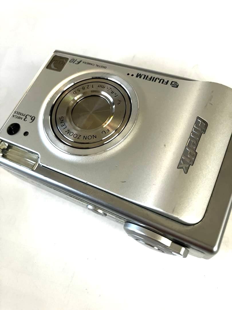 Fujifilm FinePix F10 デジタルカメラ