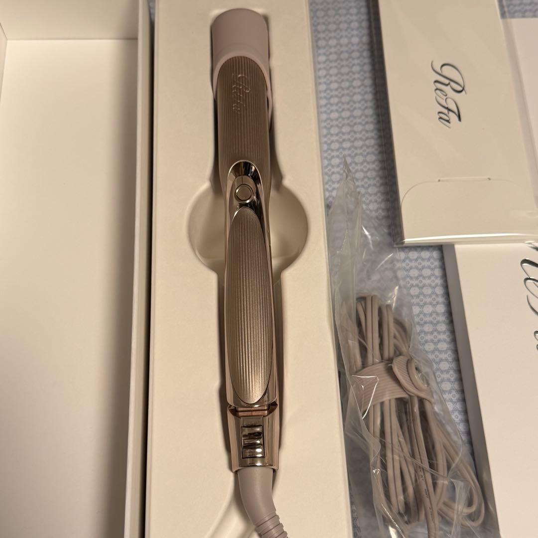 サロン先行発売 ReFa STRAIGHT IRON PRO+使用一回