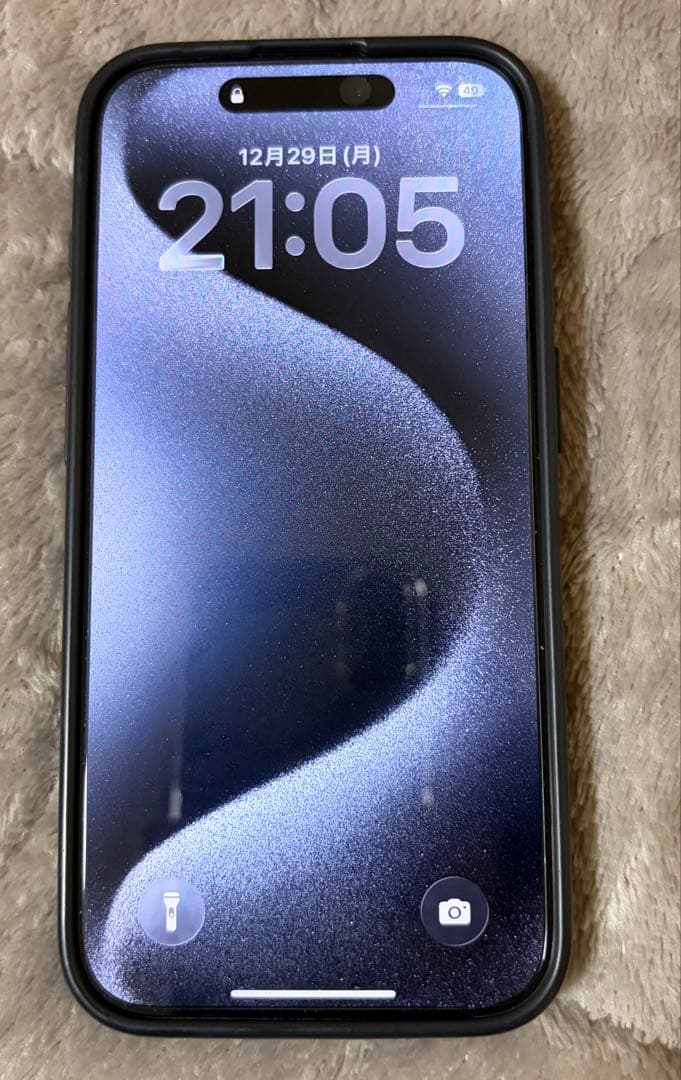 美品　iPhone 15pro SIMフリー