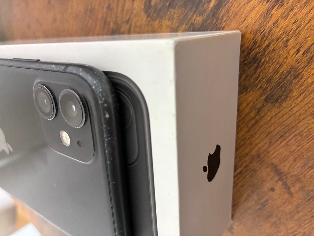 Apple iPhone 11 64GB ブラック 本体 箱付き