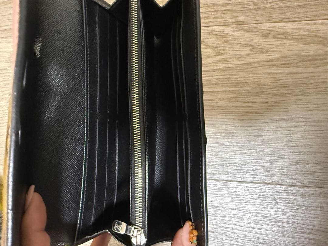Louis Vuitton ストライプ 長財布