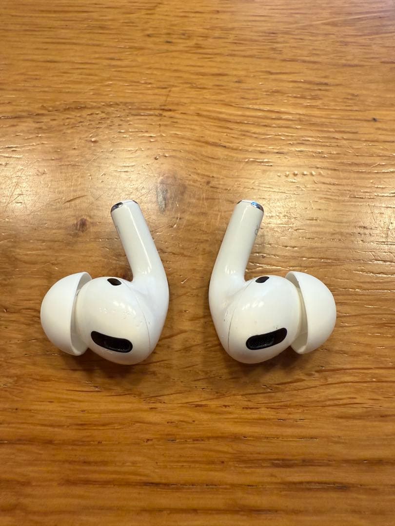 AirPods Pro 本体 充電ケース付き　純正　エアーポッズプロ