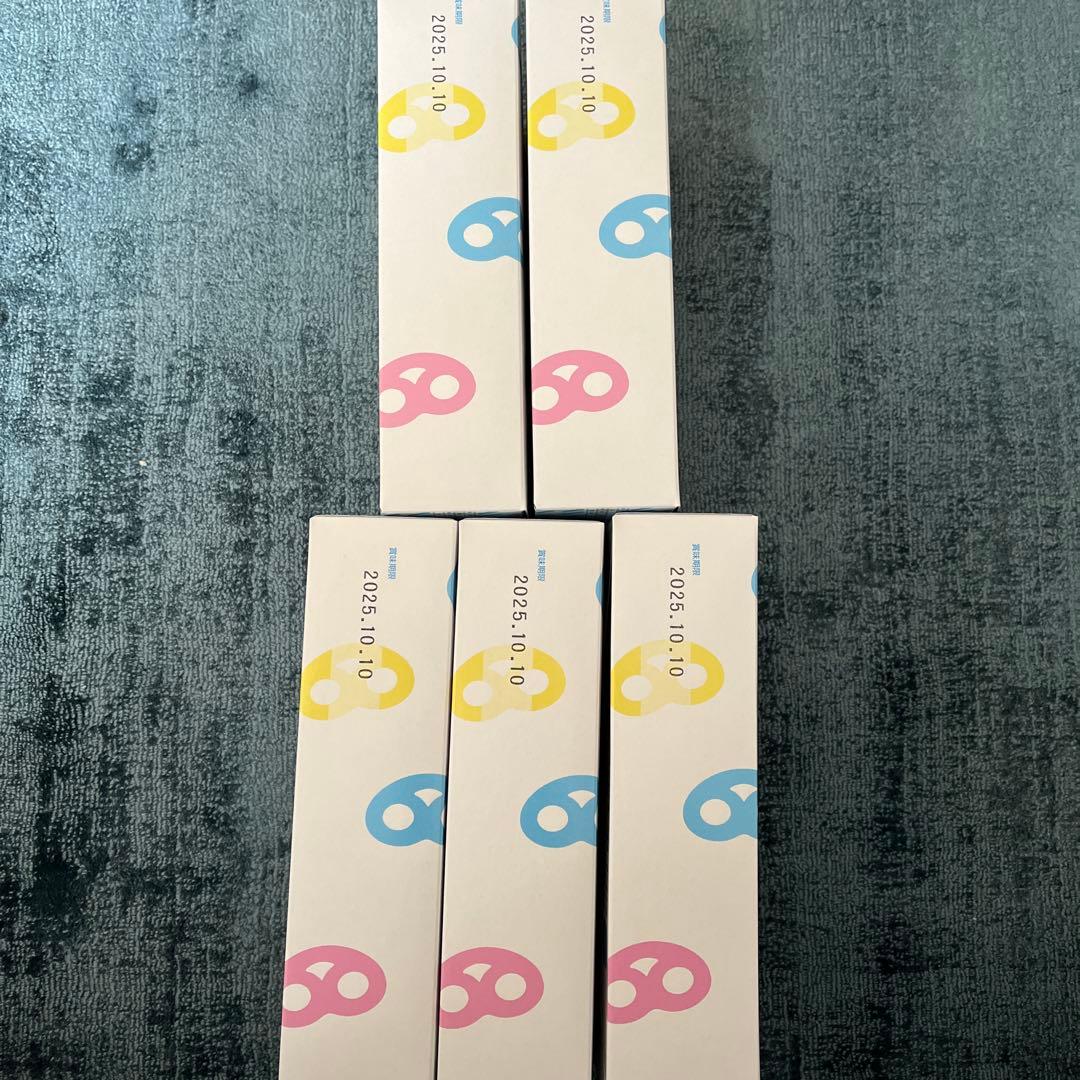 グミッツェル 　１２個✕５箱