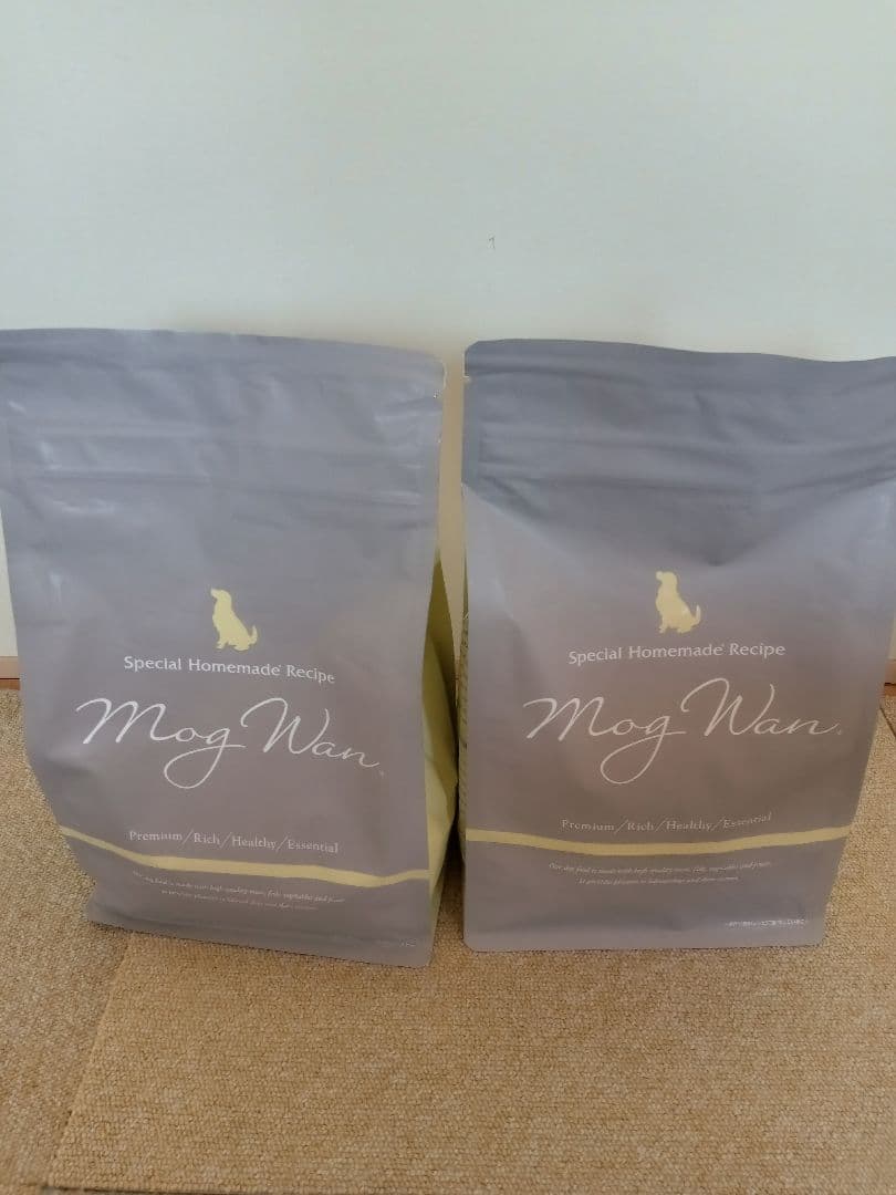 モグワン ドッグフードチキン&サーモン1.8キロ