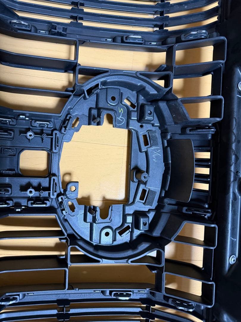 150プラド後期　純正フロントグリル