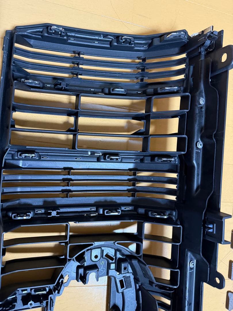 150プラド後期　純正フロントグリル