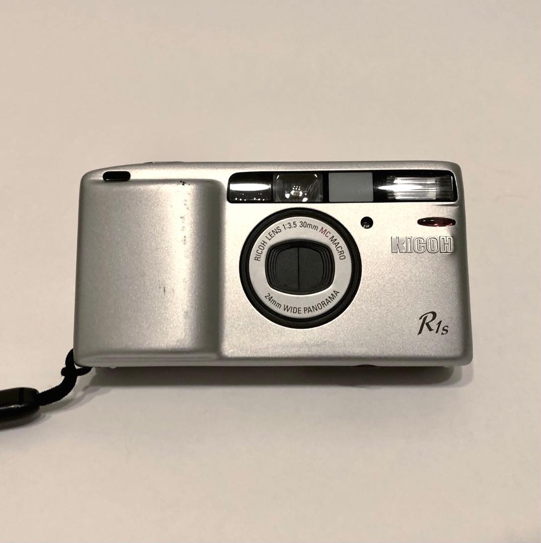 RICOH R1s シルバー／コンパクトフィルムカメラ