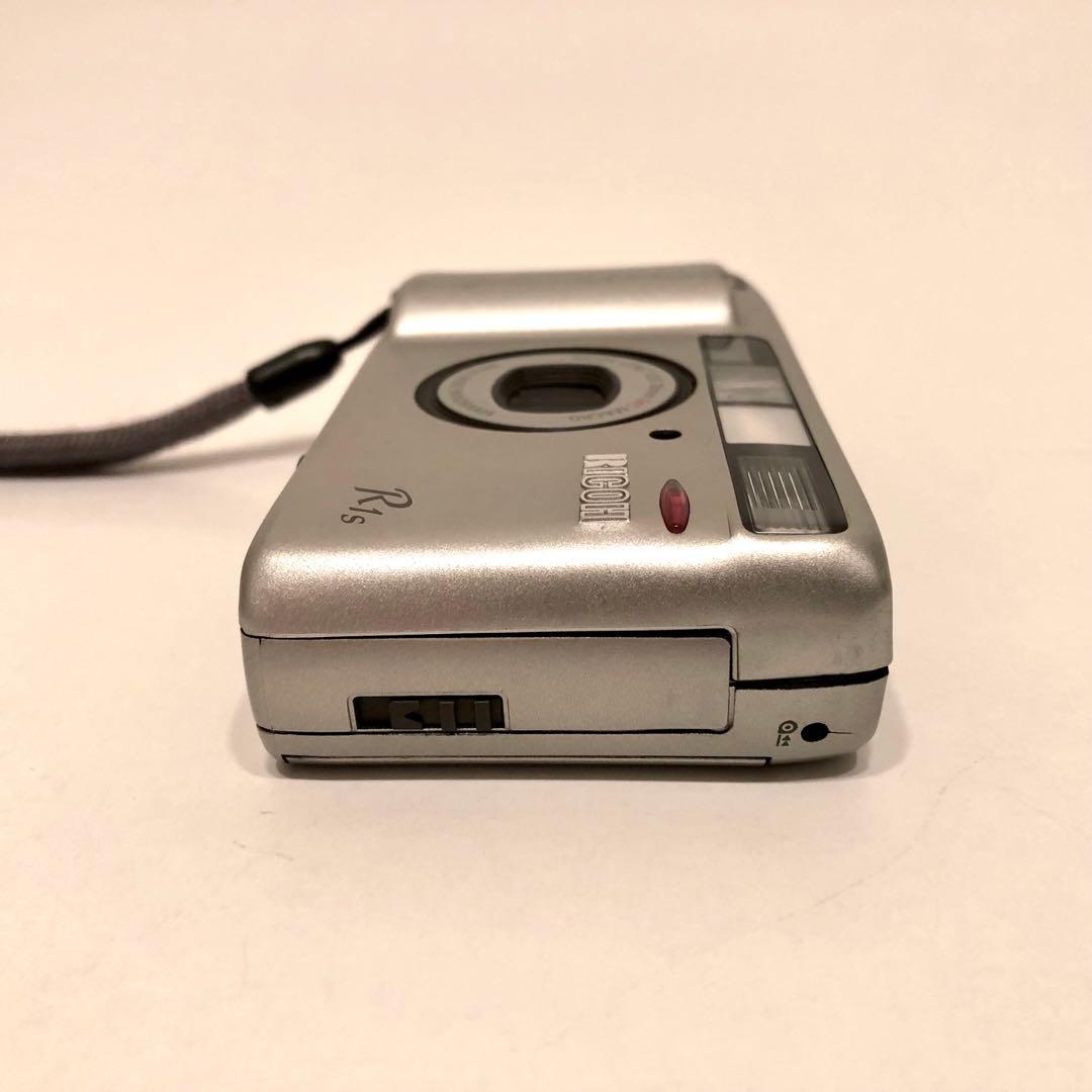 RICOH R1s シルバー／コンパクトフィルムカメラ