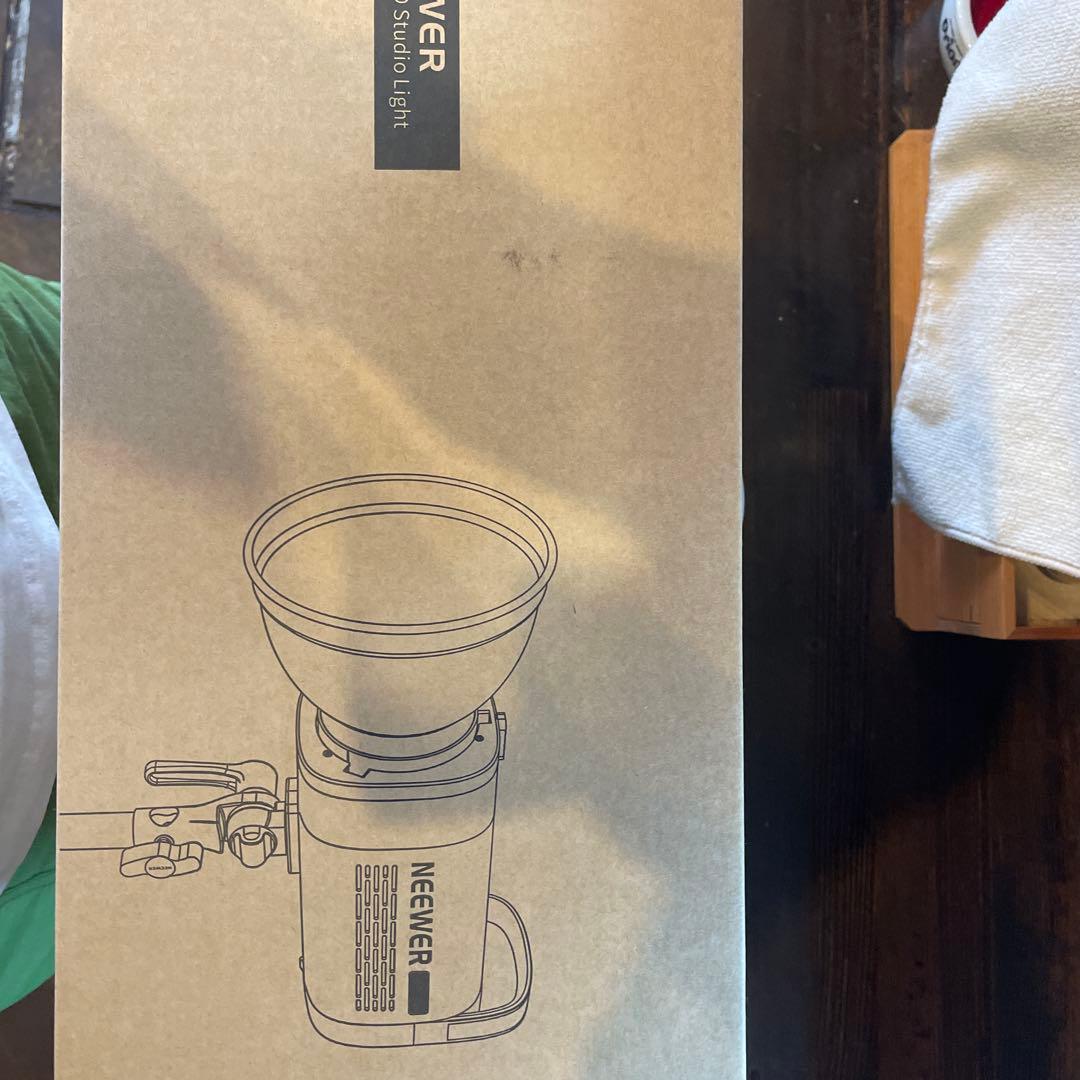 NEEWER スタジオライト CB-150本体