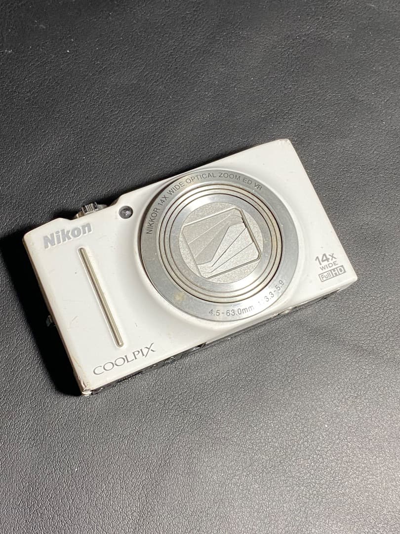 Nikon ニコン COOLPIX クールピクス S8200 ホワイト