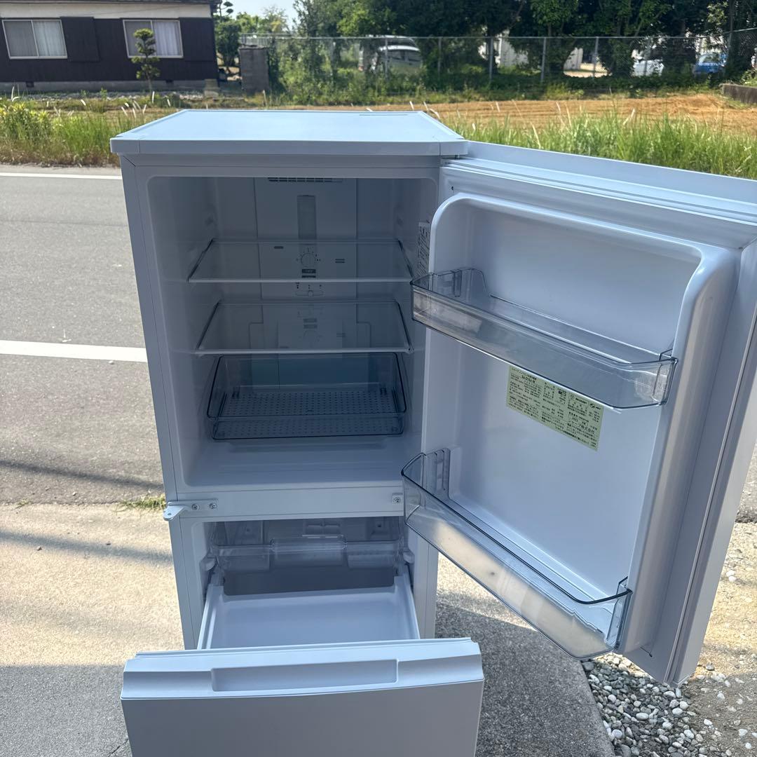 SHARP 一人暮らし冷蔵庫 SJ-D15J-W 152L 2023年製