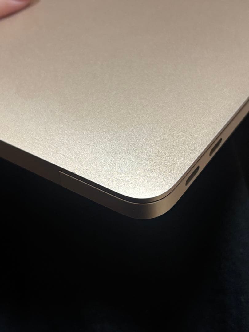 MacBook Air 2020 M1チップ　256G 8G