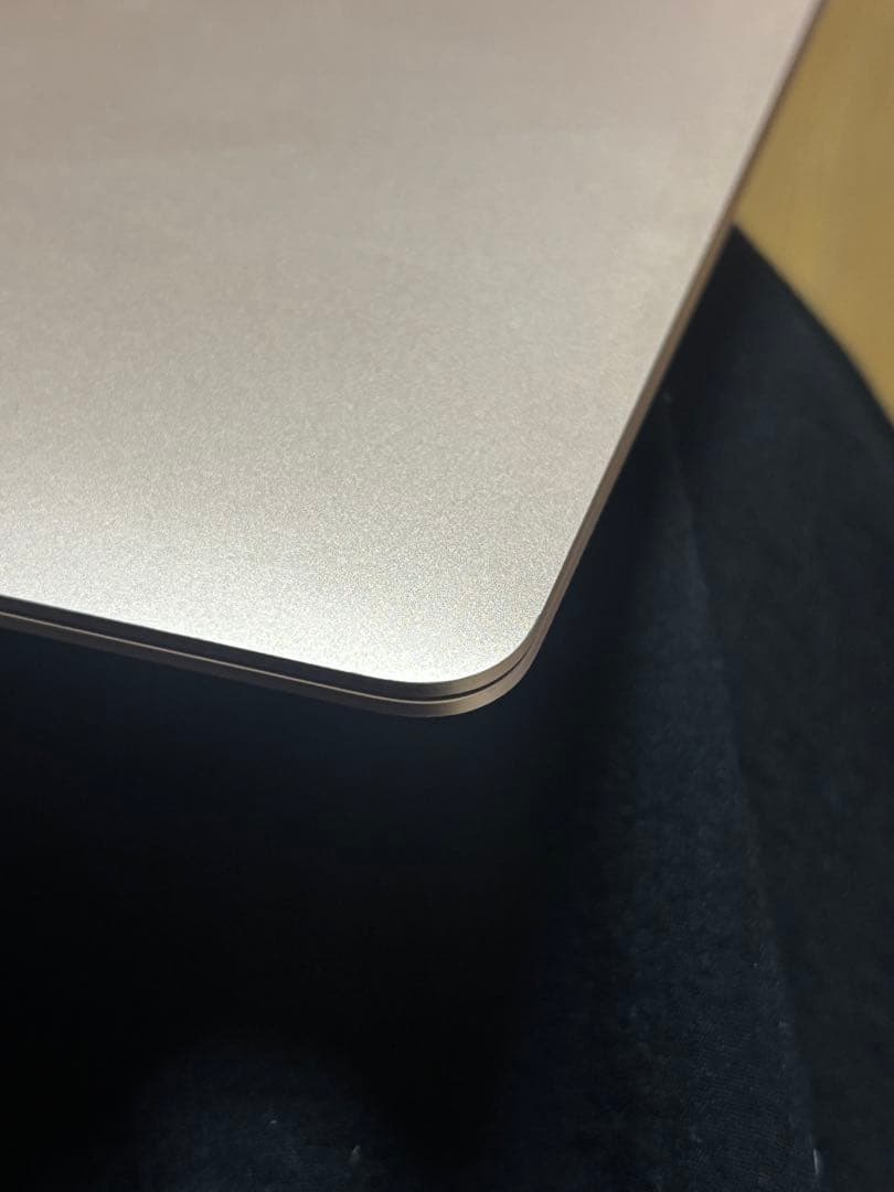 MacBook Air 2020 M1チップ　256G 8G