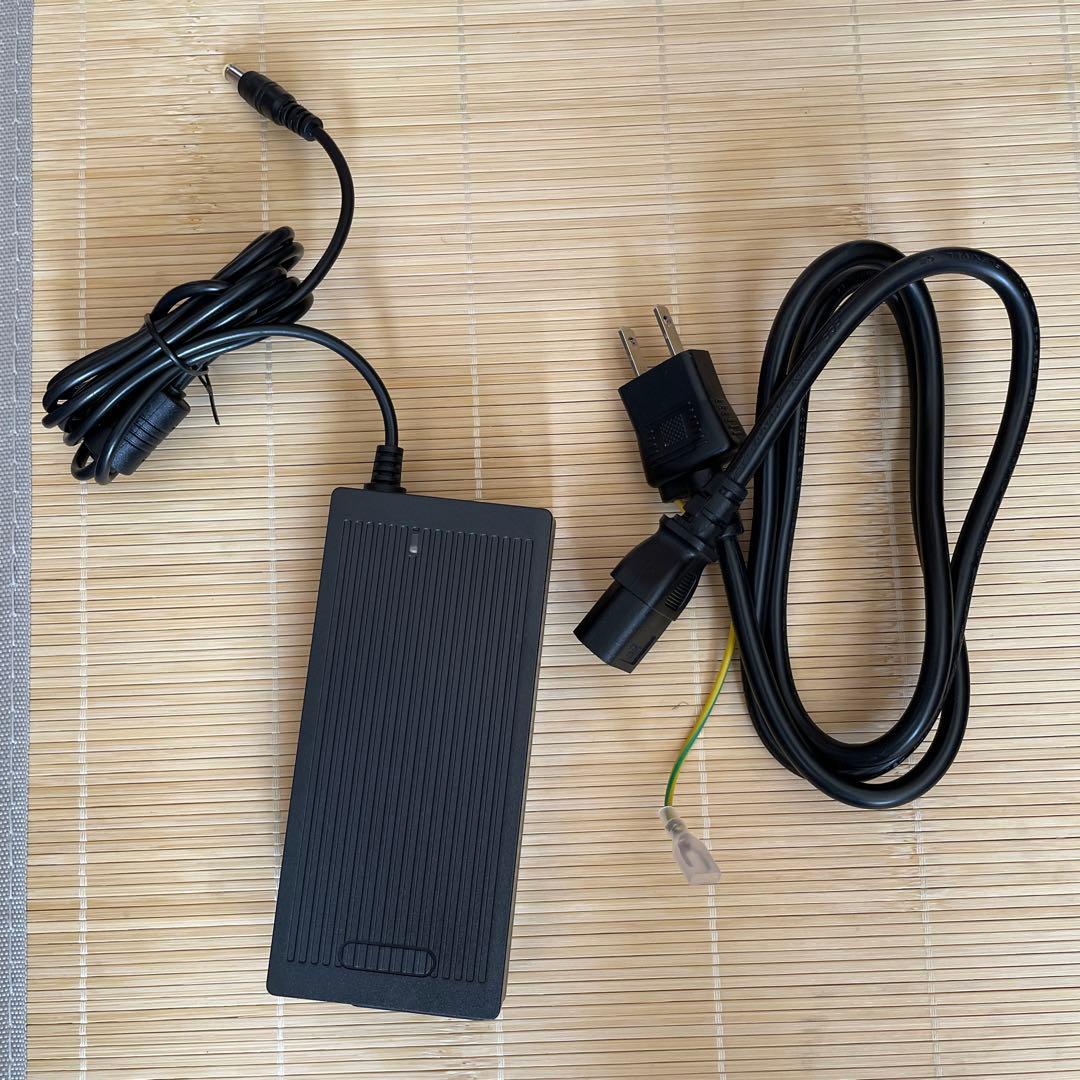 21.5インチ FHD LED モニター